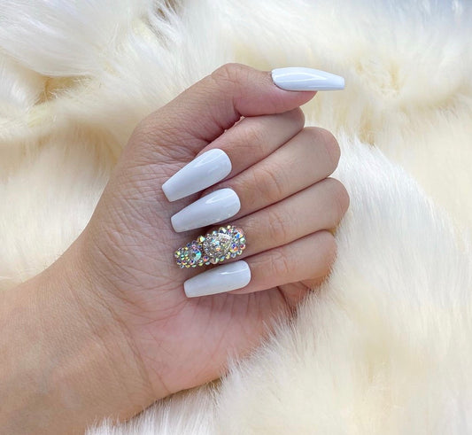 White Luxury press on nails