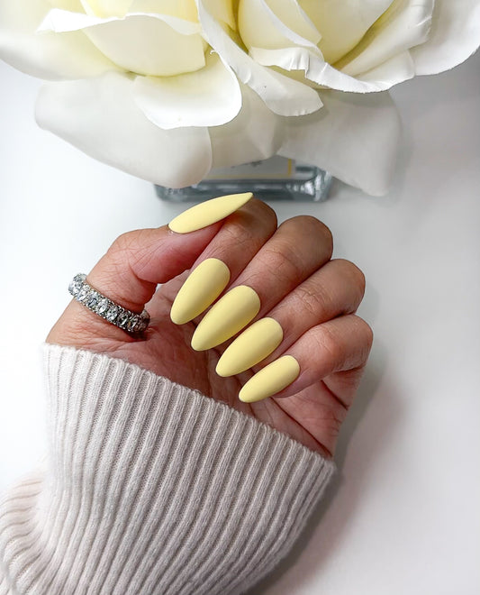 Limoncello press on nails