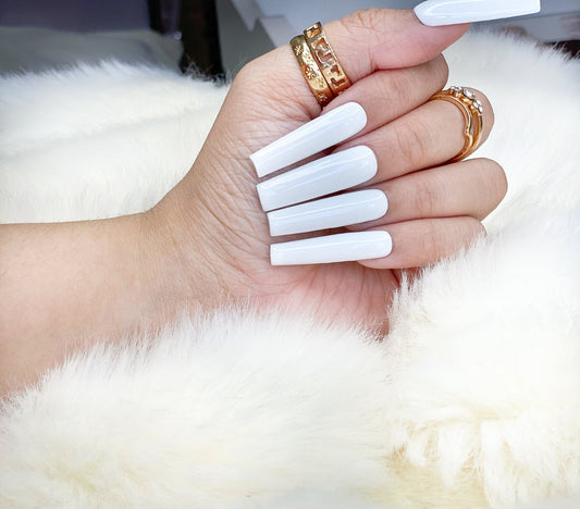 White press on nails
