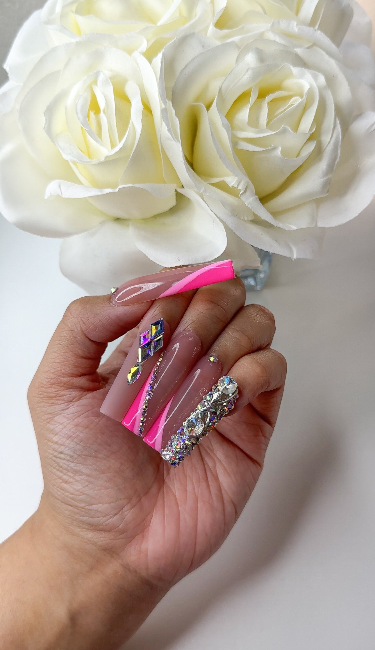 Rosa Luxury press on nails
